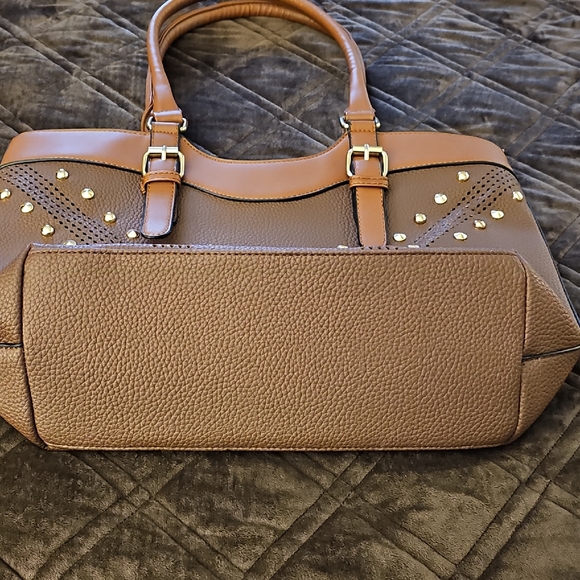 Shoulder Bag - Picture 11 of 16